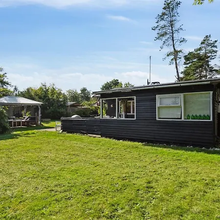 Annamie - 650m From The Sea By Interhome * Hals