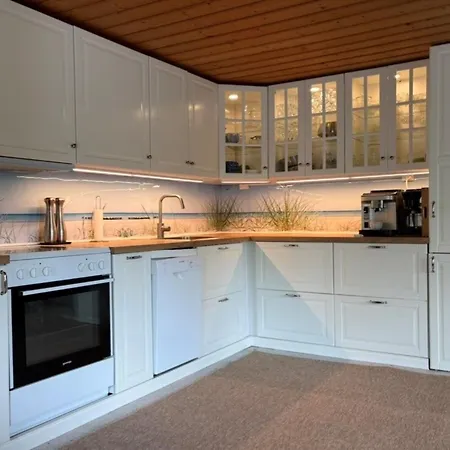 Annamie - 650m From The Sea By Interhome Hals