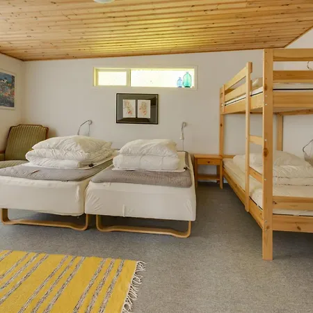 Annamie - 650m From The Sea By Interhome * Hals